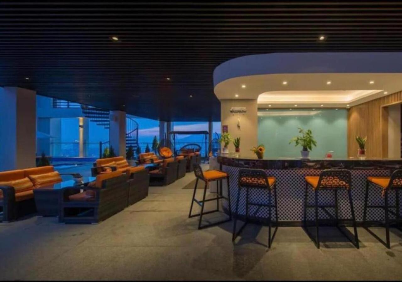 Sunrise Luxury Apartment With Ocean View Danang Exteriér fotografie